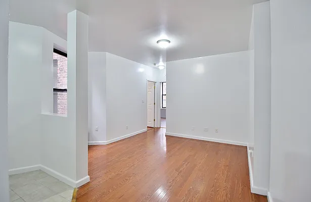 Rented by Julianna Realty Corp | media 29