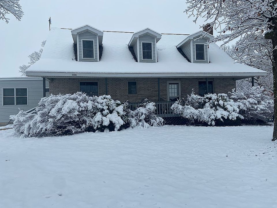 1st image of 24274 Lawrence #2040