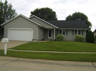 3499 Royal Ave, Marion, IA 52302