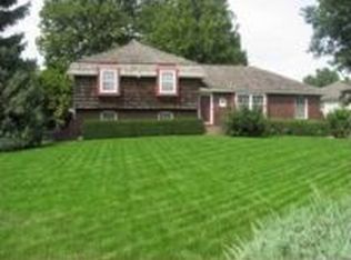 300 N High Dr, Raymore, MO 64083