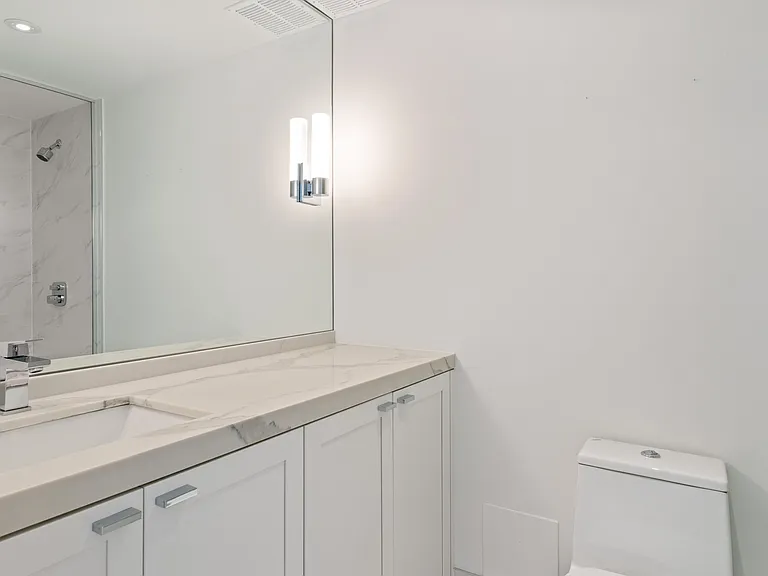 180 E Pearson St #4706 — Photo 22