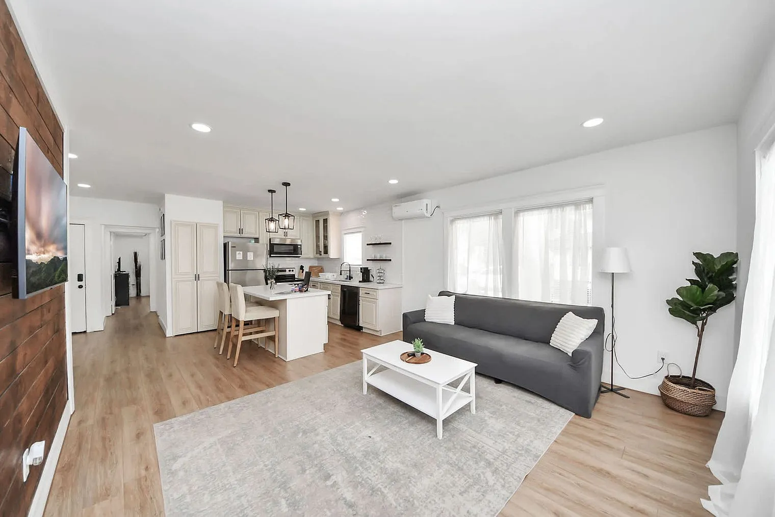1 bed, 1.0 bath, 839 sqft, $2,075 — Photo 4
