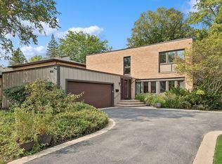 816 Echo Ln, Glenview, IL 60025