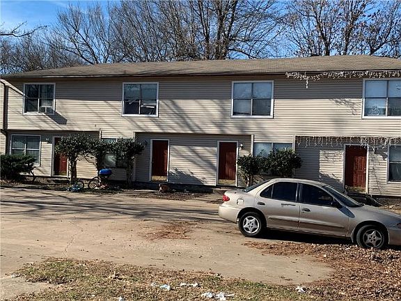 5th image of 525 N Betty Jo Dr