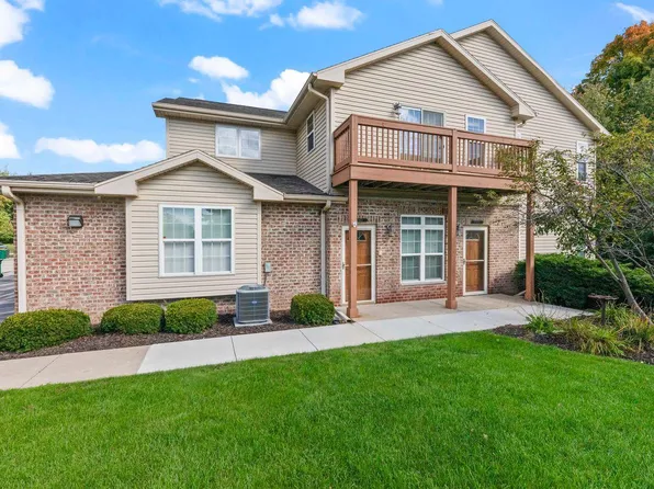 17871 West Radam DRIVE, New Berlin, WI 53146