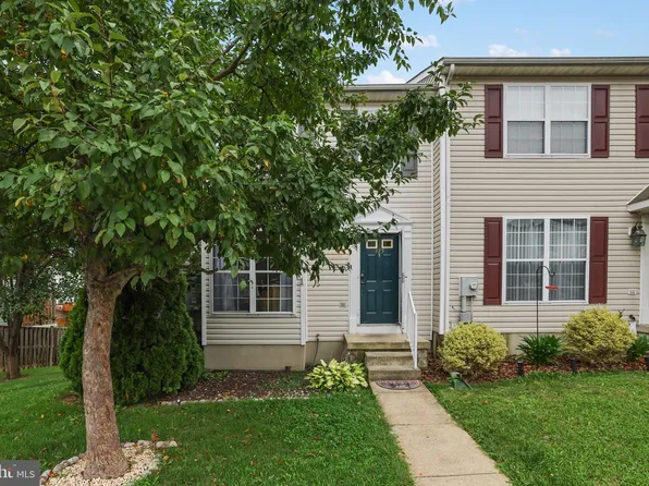 315 Copperfield Ln, Winchester, VA 22602