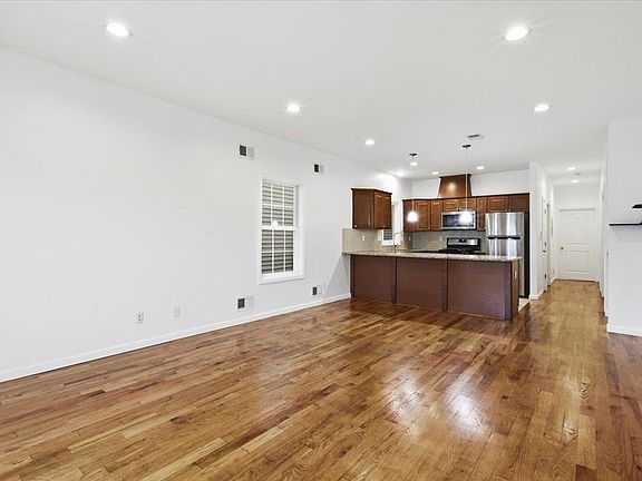 3rd image of 28 Davis St #2
