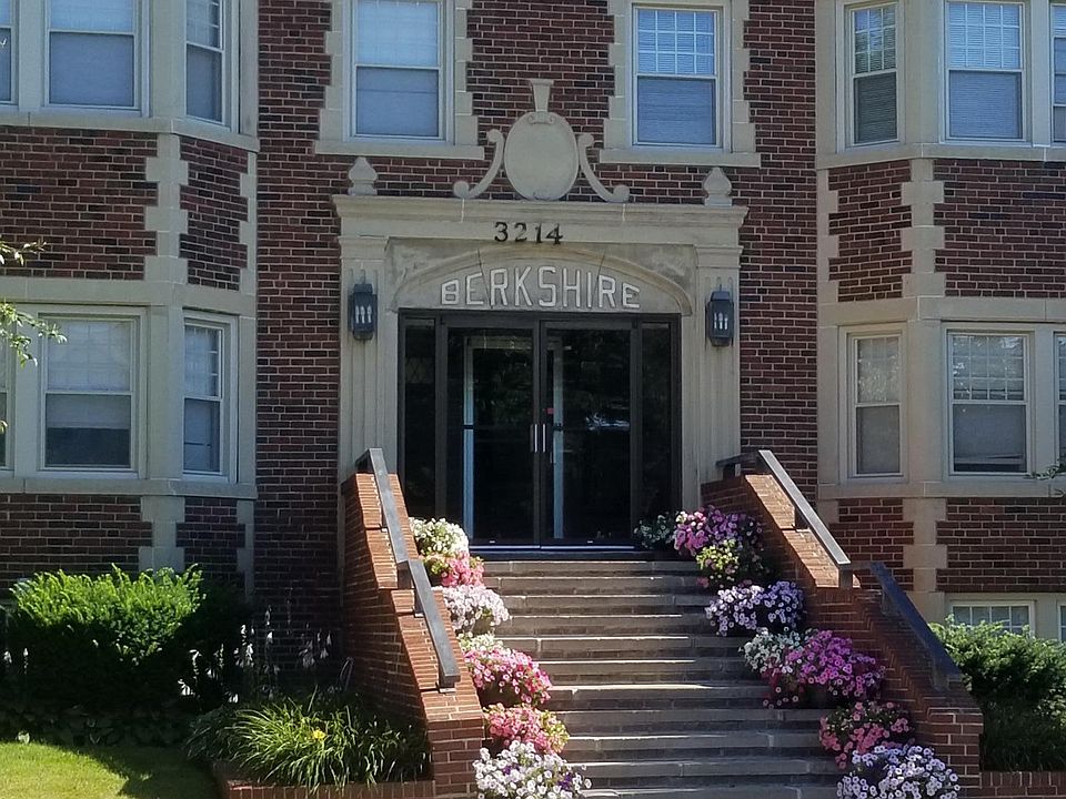 The Berkshire Apartments, 3214 Berkshire Rd., Cleveland Heig