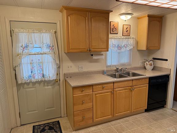 5th image of 82 Charro Drive