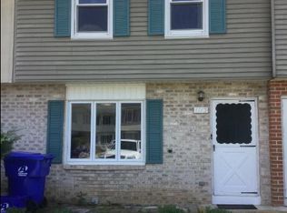 1113 Pheasant Dr N, Carlisle, PA 17013