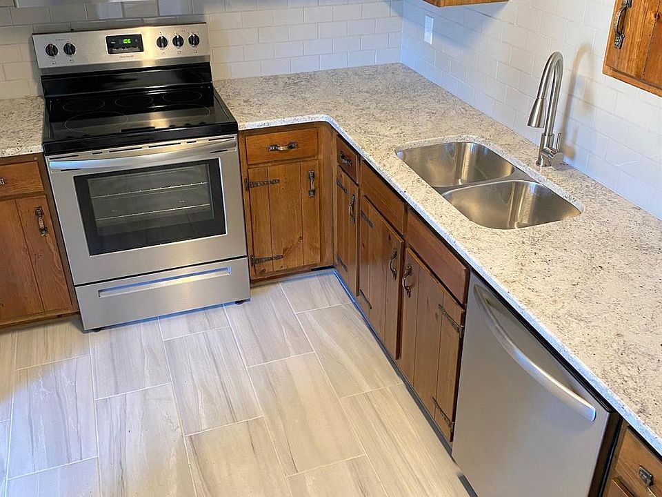 1st image of 21 Cape Henry Ct #1