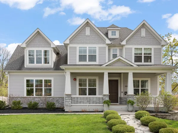 359 Hawthorne Blvd, Glen Ellyn, IL 60137