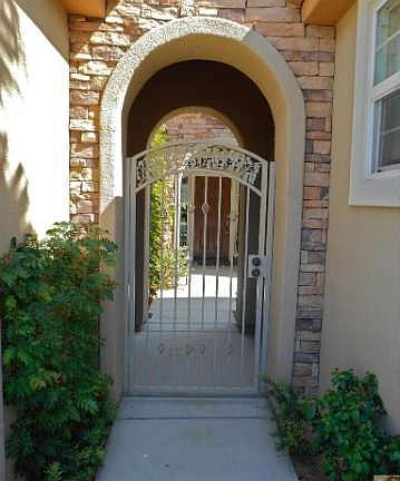 3rd image of 61722 Topaz Dr