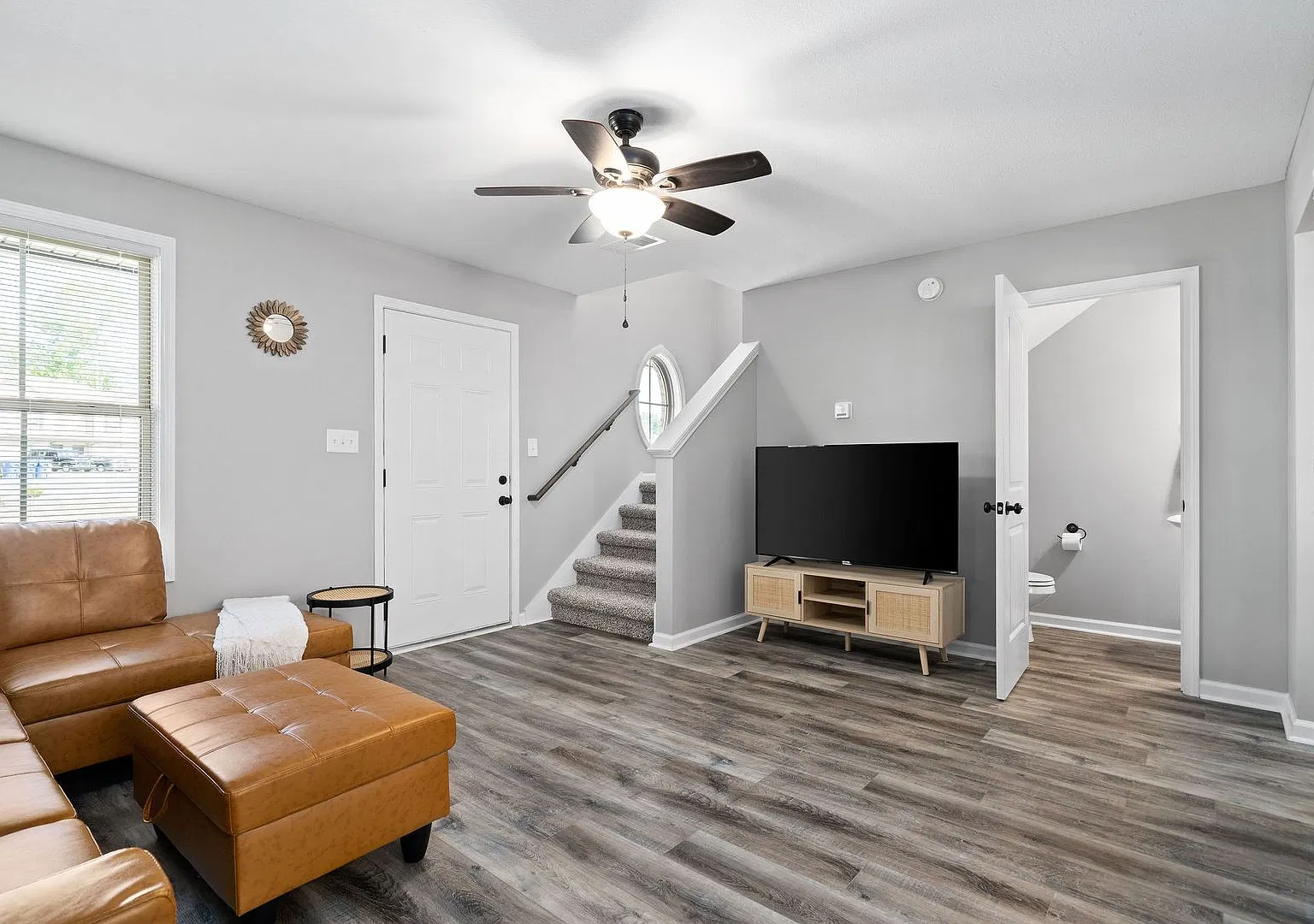 219 Smithson Lane — Photo 4