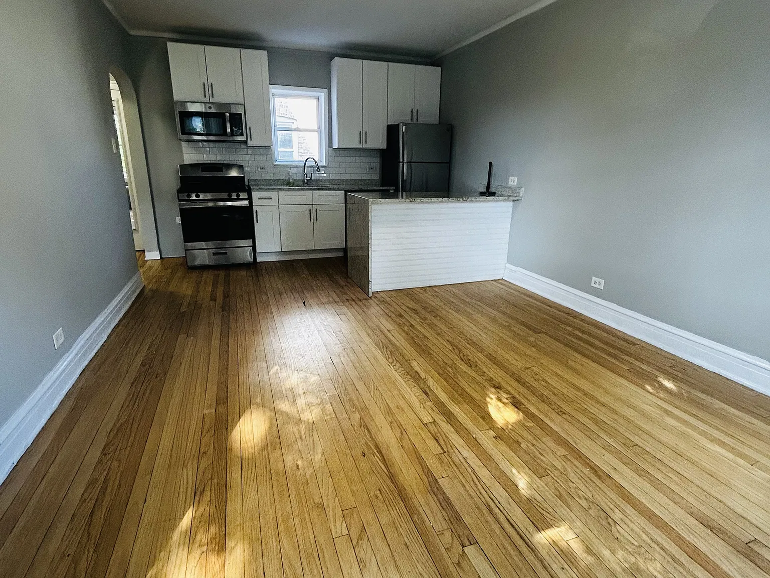 3922 North Milwaukee Avenue - 4714-2F — Photo 3