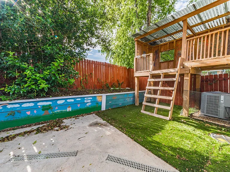 8110 Scottshill — Photo 26