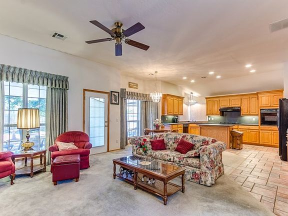4th image of 4728 SE 43rd St