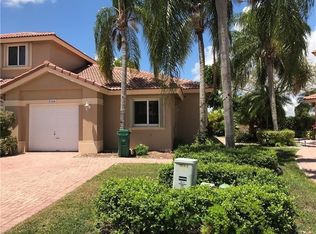 5766 NW 127th Ter, Pompano Beach, FL 33076