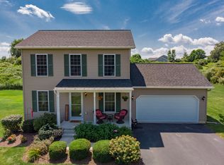 16 Dormie Ave, Mechanicville, NY 12118
