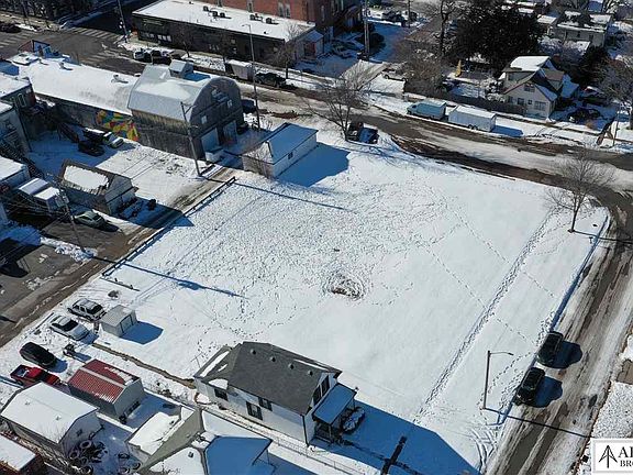 2nd image of 6101 Platte Ave