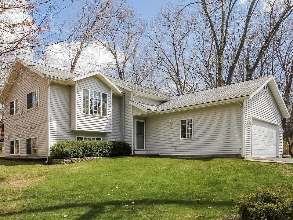 1st image of 1898 Berrywood Dr SE