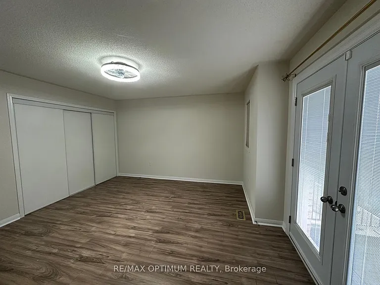 3942 Coachman Cir — Photo 6