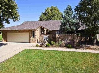 2344 N Bromfield Cir, Wichita, KS 67226