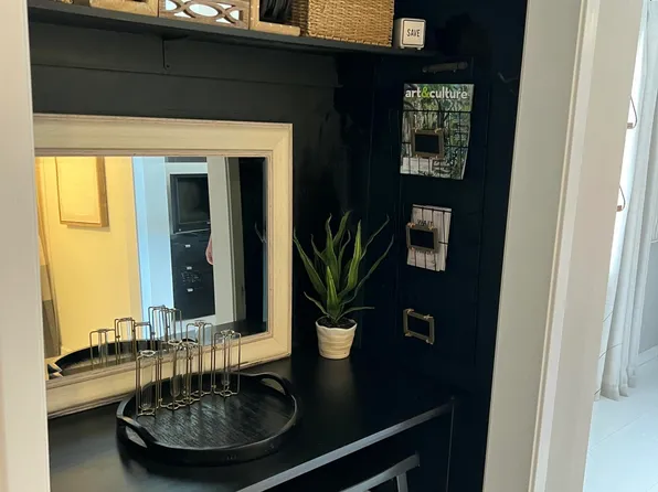 95 E East Court, Royal Palm Beach, FL 33411