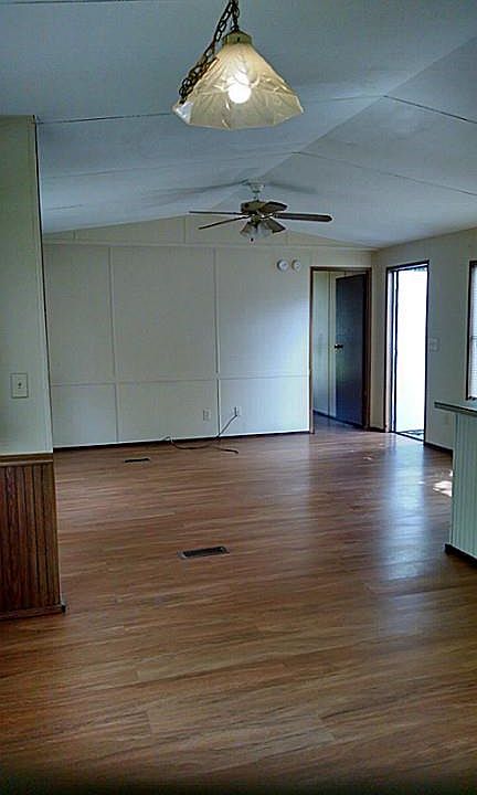 1st image of 13062 Pine Trl
