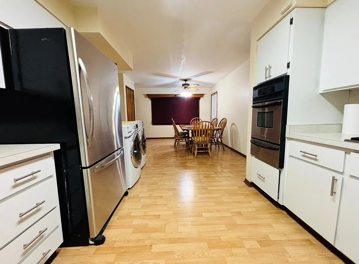 2402 Pearsall Pkwy — Photo 3
