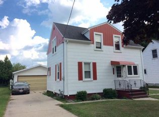 1935 31st St, Two Rivers, WI 54241