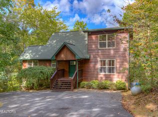 3810 Old Mountain Rd, Sevierville, TN 37876