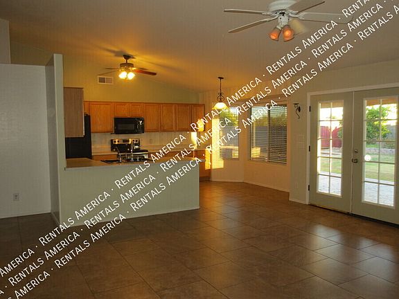 3rd image of 10831 E Contessa St