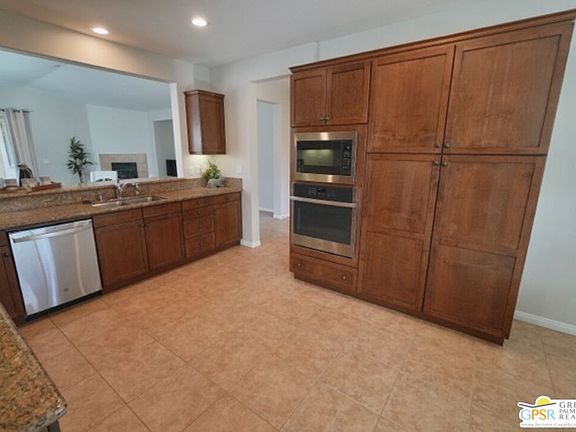 4th image of 82932 Spirit Mountain Dr