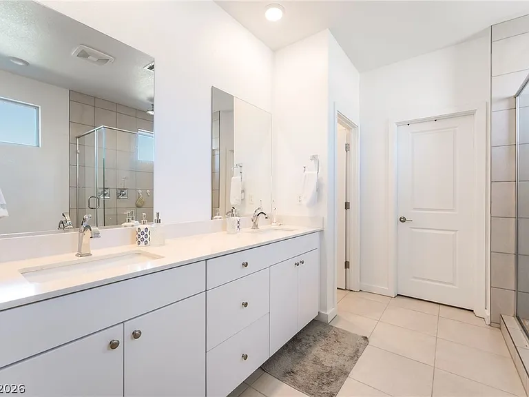 720 Emerson Creek Ct — Photo 25
