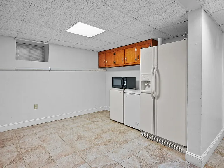 164 Hadley St #1 — Photo 34