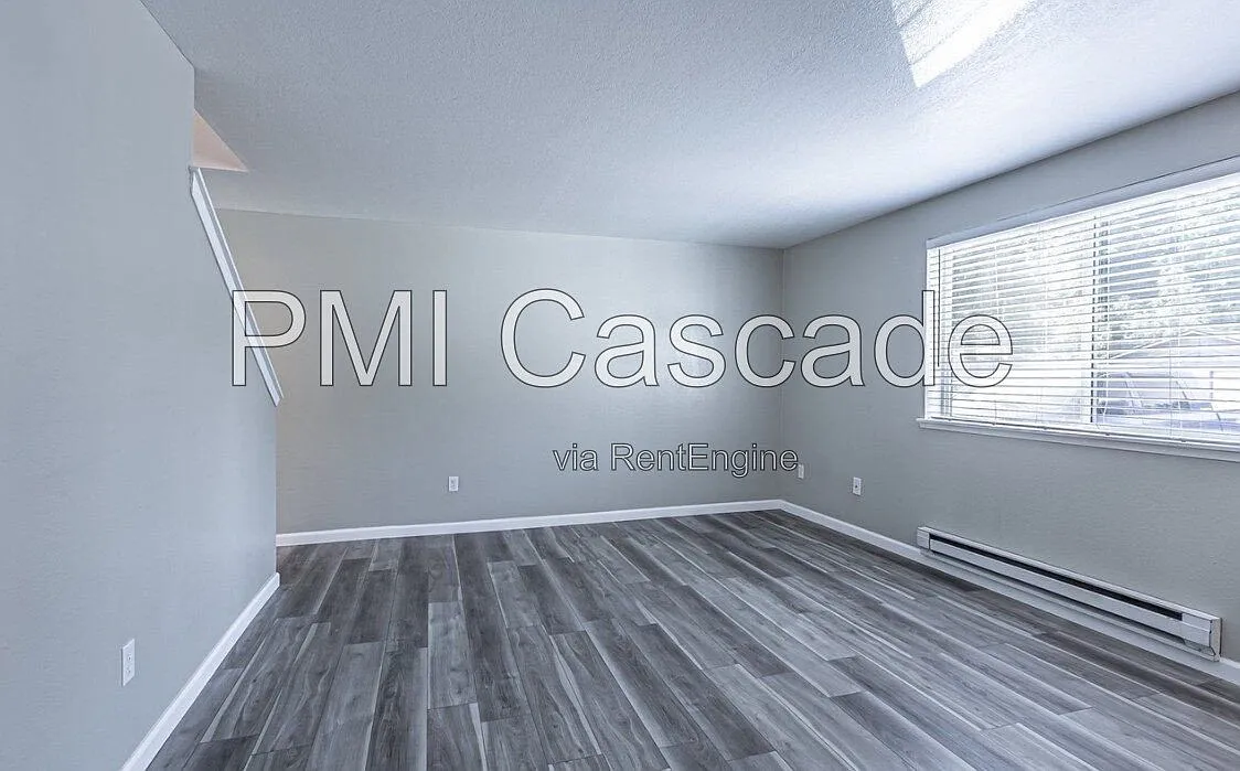 2 bed, 1.5 bath, 1110 sqft, $2,500 — Photo 4