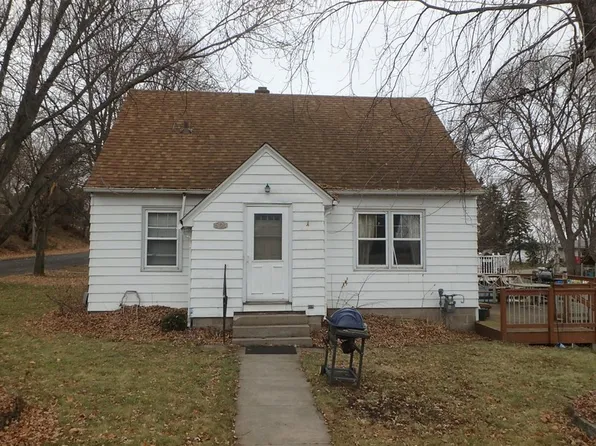 501 5th St N, Waverly, MN 55390