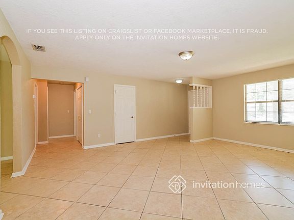 4th image of 885 Rayston St