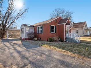 1 N Indiana Ave, Belleville, IL 62221