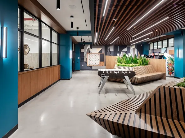 21 West End Avenue image 34 of 40