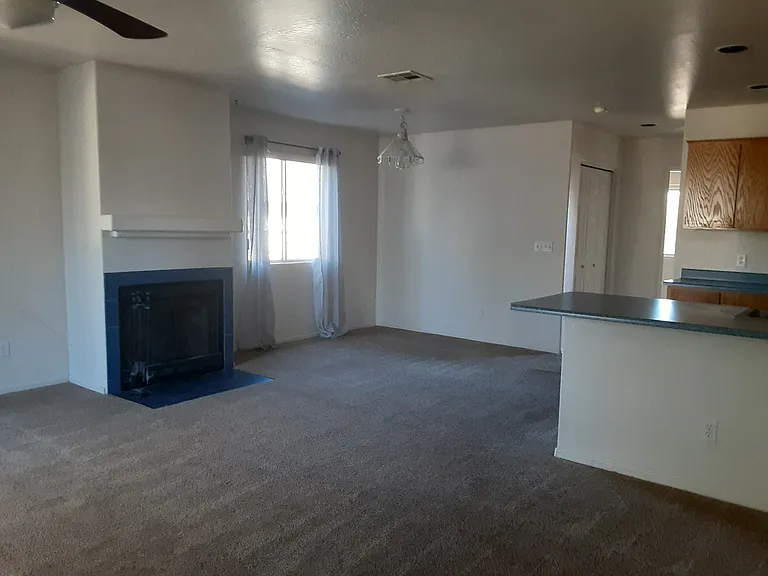 2819 N Superstition Ln — Photo 12