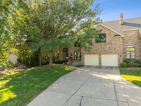 4th image of 2 Inglewood Ln