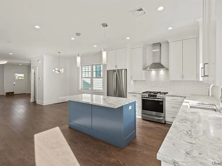 31 Maple Ave — Photo 10