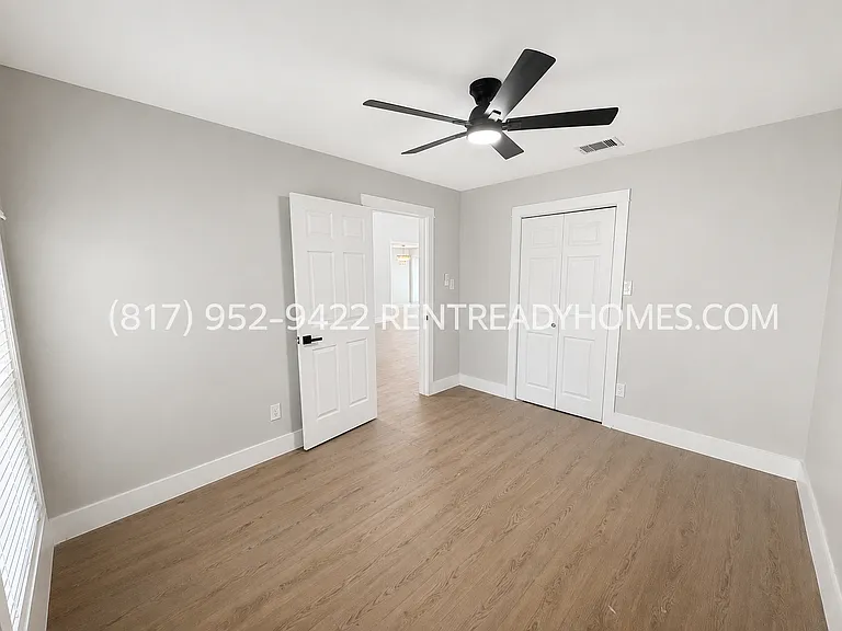 6906 Feather Creek Dr — Photo 10