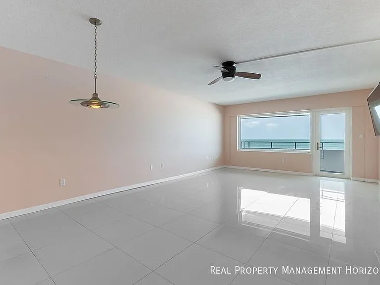 1700 Benjamin Franklin Dr #3B — Photo 4