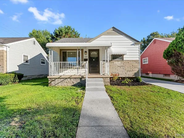 1582 Gregory Ave, Lincoln Park, MI 48146