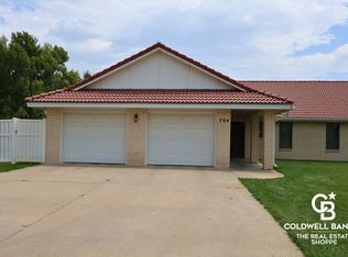 704 Anderson St, Garden City, KS 67846