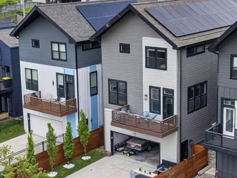 2246 Tracy Ave — Photo 2
