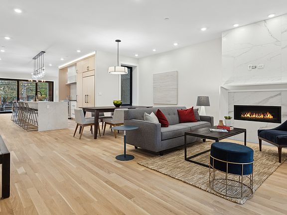 3rd image of 3352 N Ashland Ave #1S